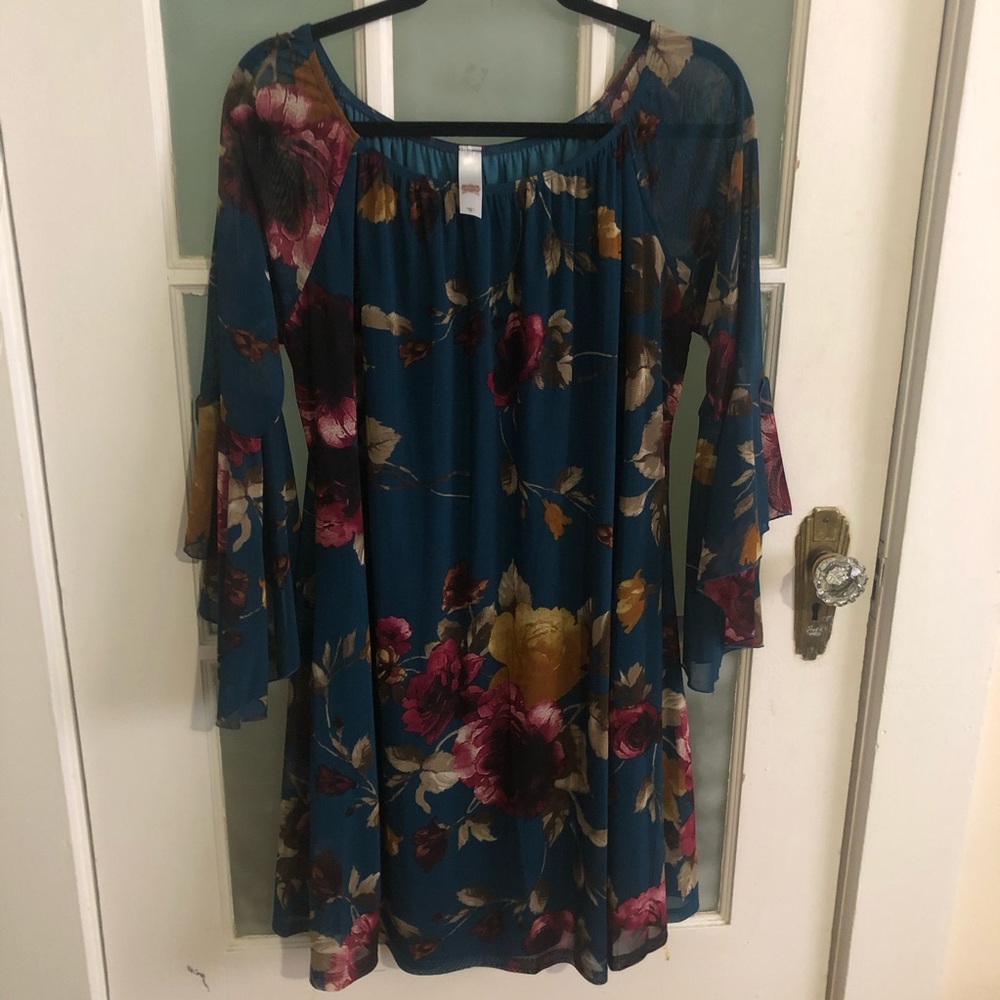 Floral Dress with Flowy Sleeves